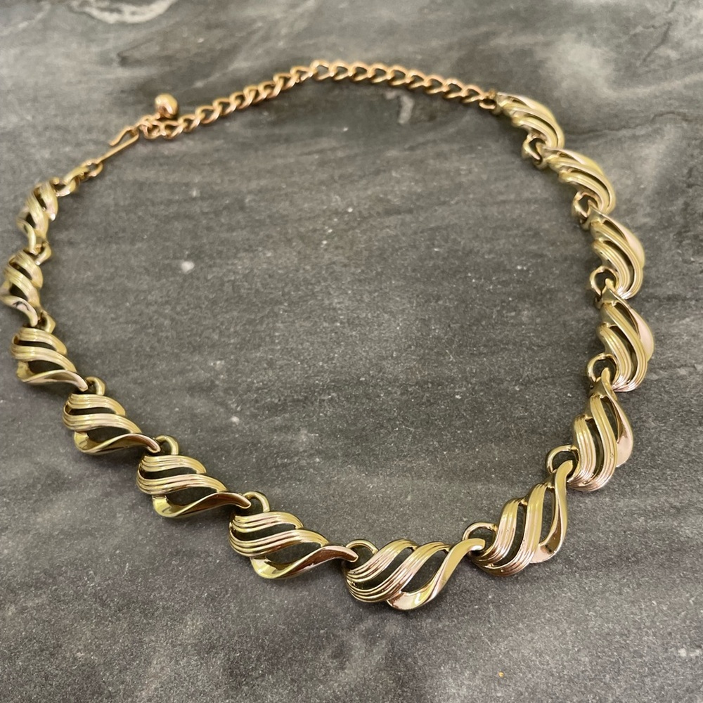 Vintage Gold Short Link Necklace